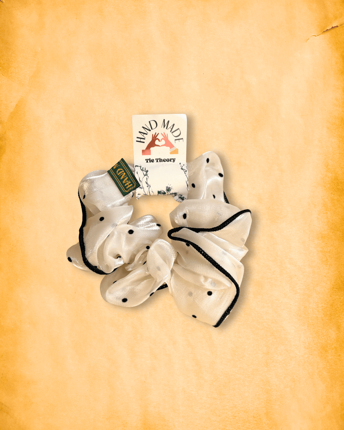SATIN SCRUNCHIE-POLKA