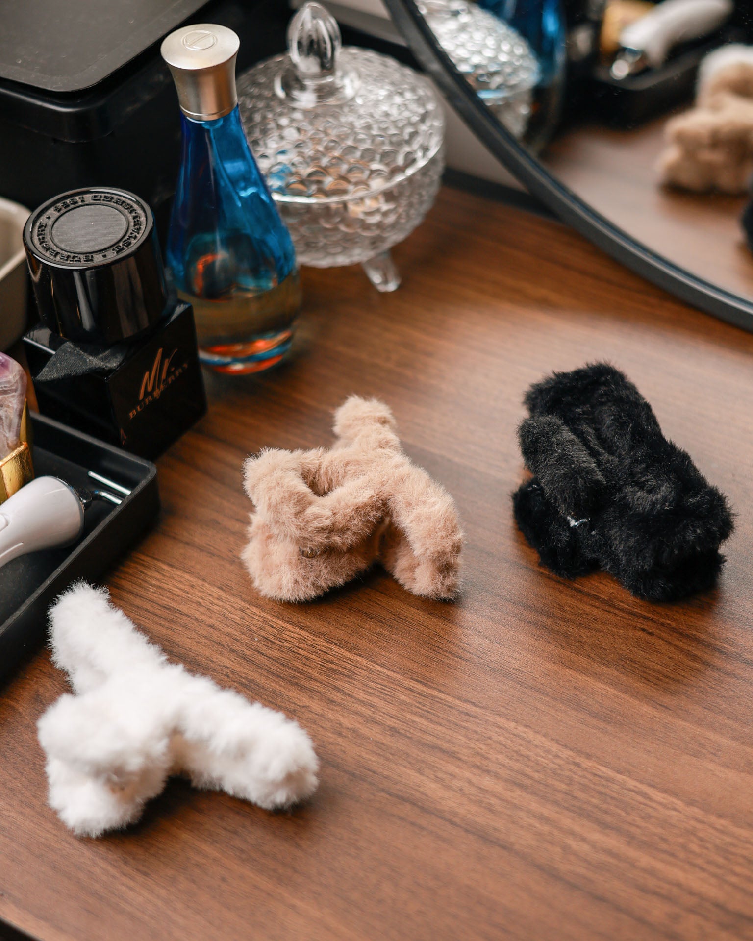 Fluffy Knot - Brown
