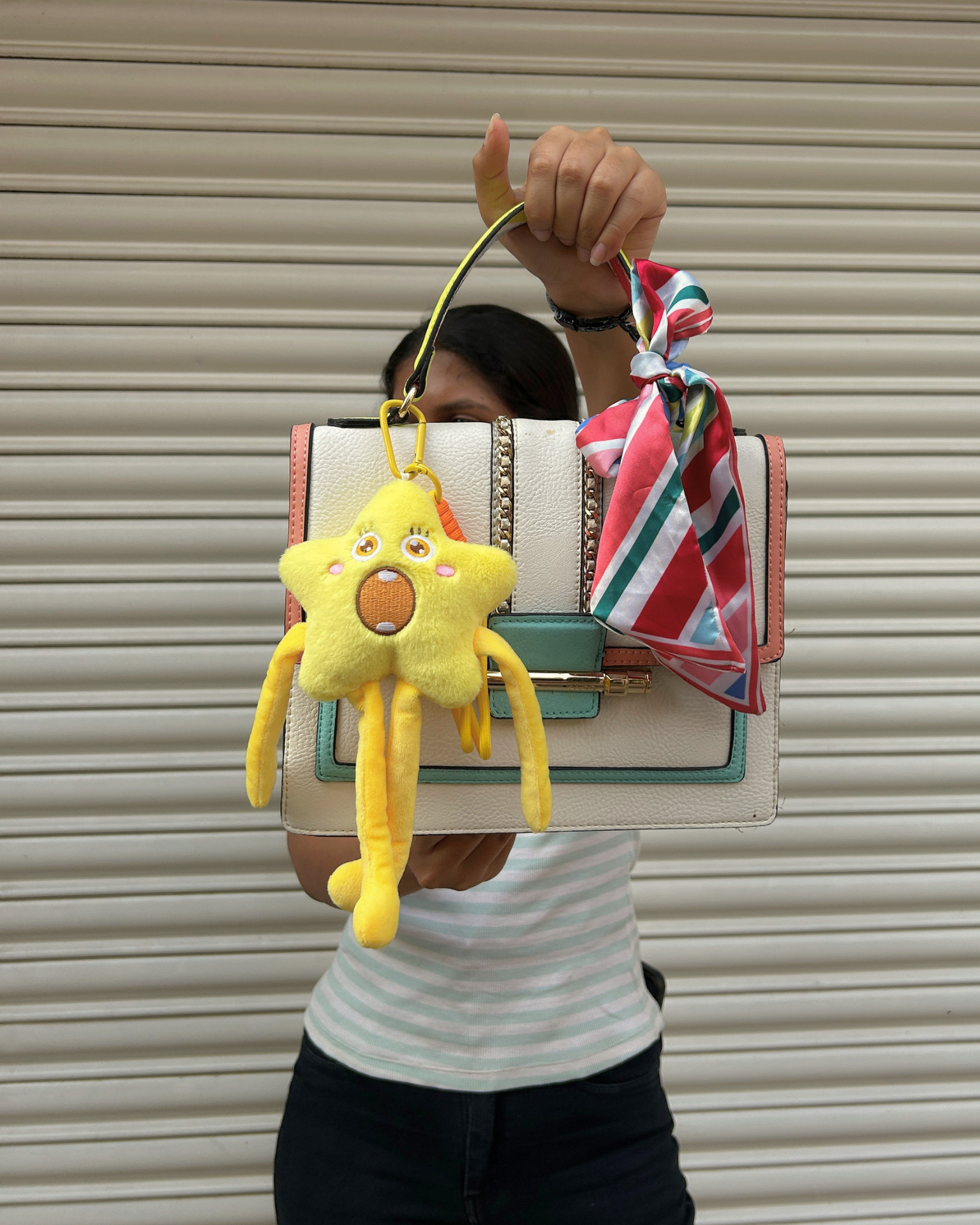 MONSTER STAR - YELLOW