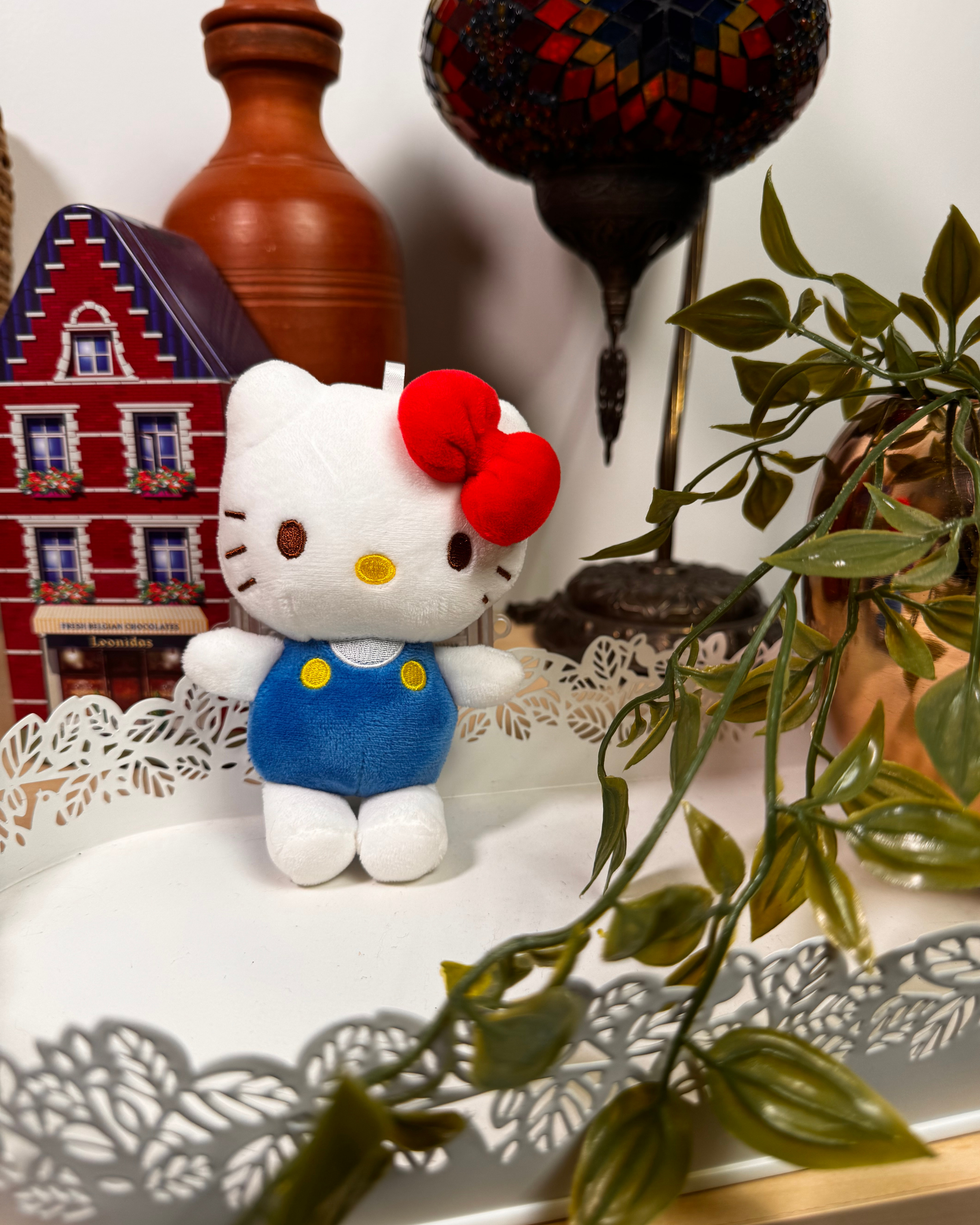 Hello Kitty with lanyard (NEW DROP)