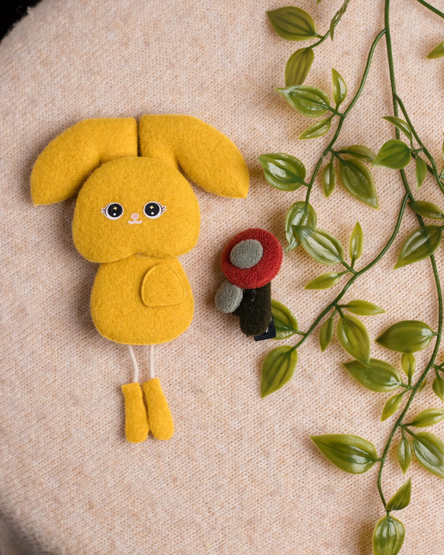 Cute Buttons - Yellow - Curated collection of 3